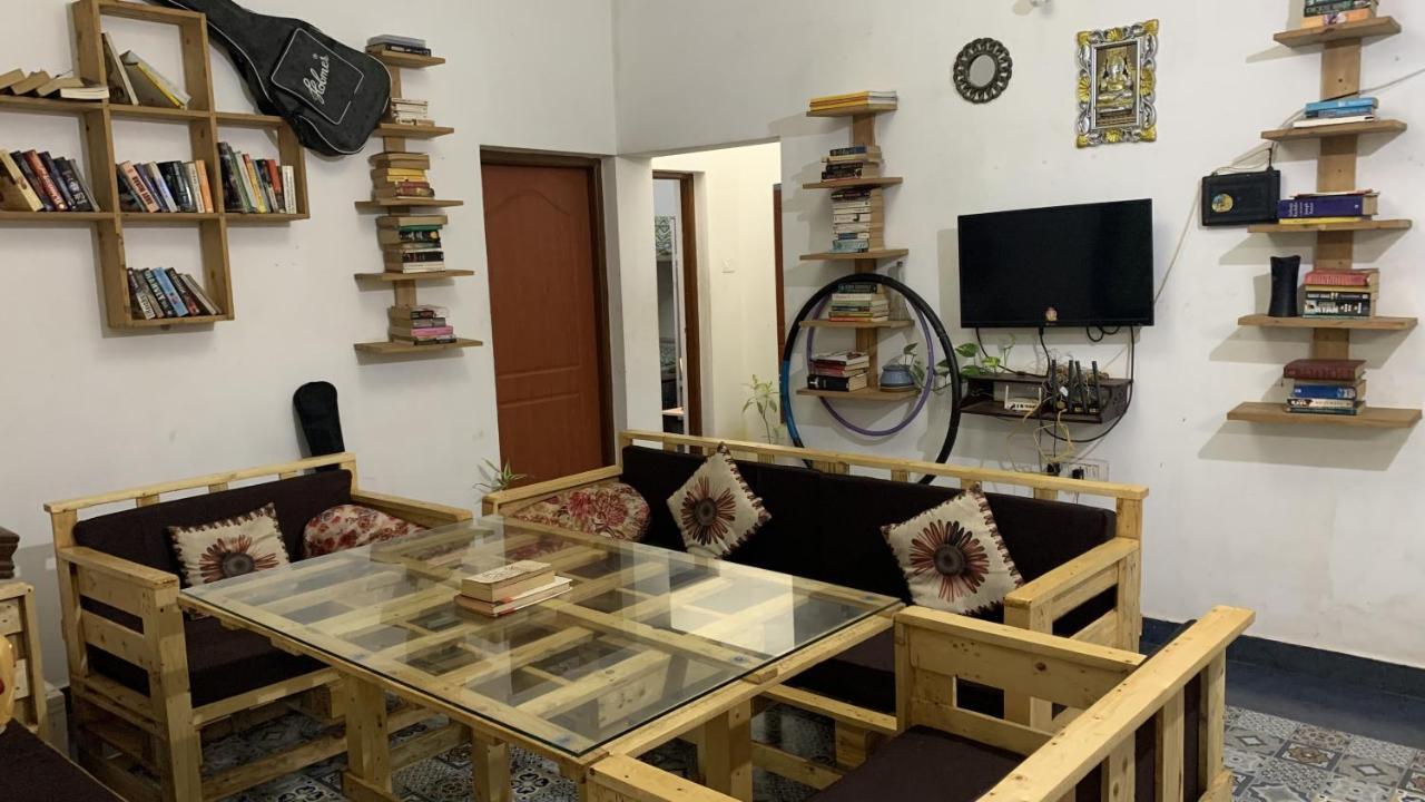 Rootsvilla Vagator - Longstays, Coworking Backpacker'S Hostel Εξωτερικό φωτογραφία