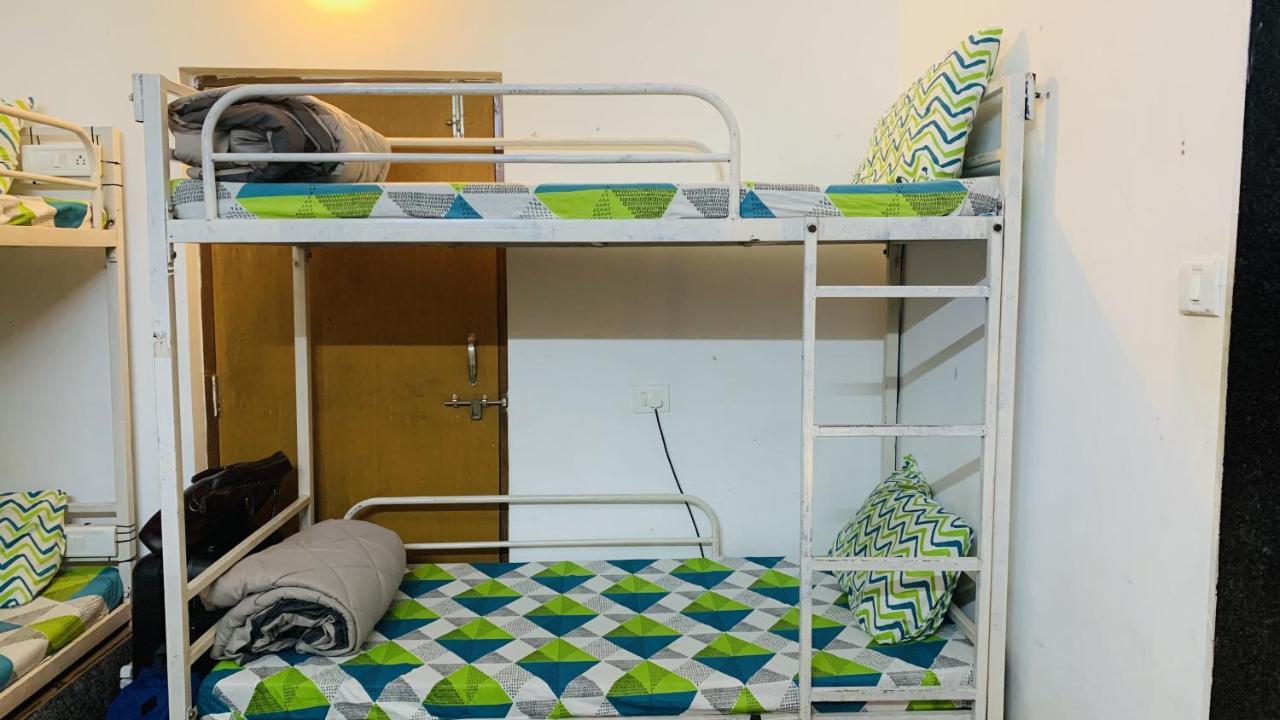 Rootsvilla Vagator - Longstays, Coworking Backpacker'S Hostel Εξωτερικό φωτογραφία