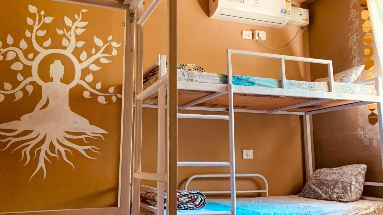 Rootsvilla Vagator - Longstays, Coworking Backpacker'S Hostel Εξωτερικό φωτογραφία