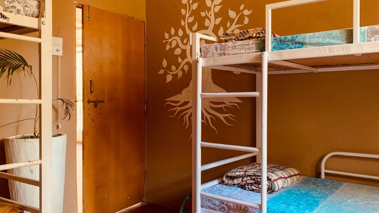 Rootsvilla Vagator - Longstays, Coworking Backpacker'S Hostel Εξωτερικό φωτογραφία