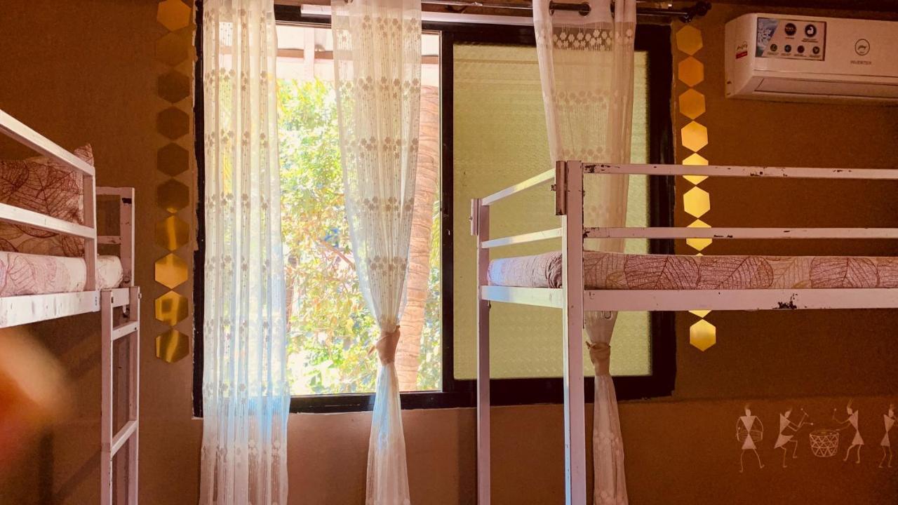 Rootsvilla Vagator - Longstays, Coworking Backpacker'S Hostel Εξωτερικό φωτογραφία