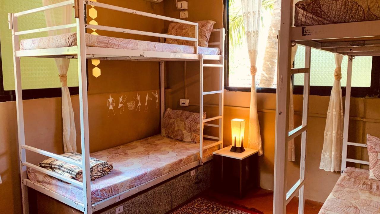 Rootsvilla Vagator - Longstays, Coworking Backpacker'S Hostel Εξωτερικό φωτογραφία