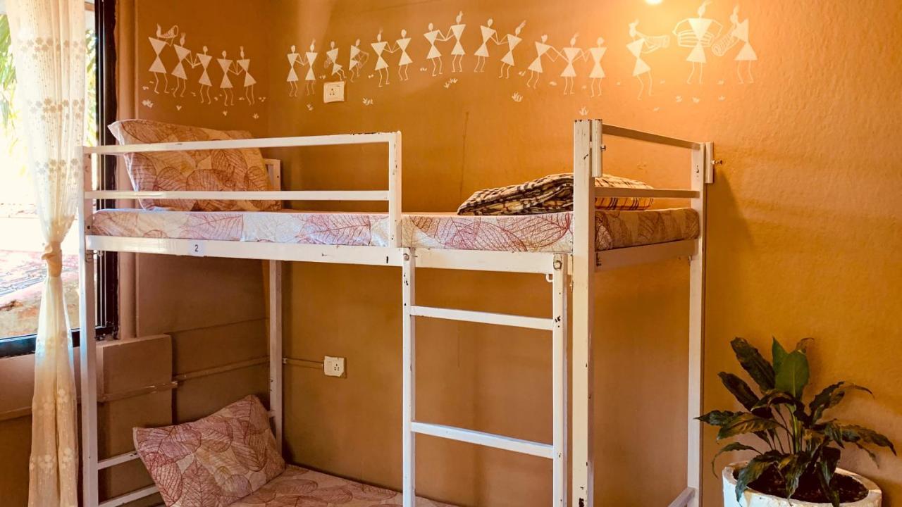 Rootsvilla Vagator - Longstays, Coworking Backpacker'S Hostel Εξωτερικό φωτογραφία