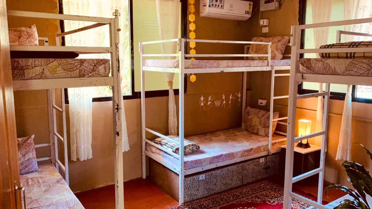 Rootsvilla Vagator - Longstays, Coworking Backpacker'S Hostel Εξωτερικό φωτογραφία